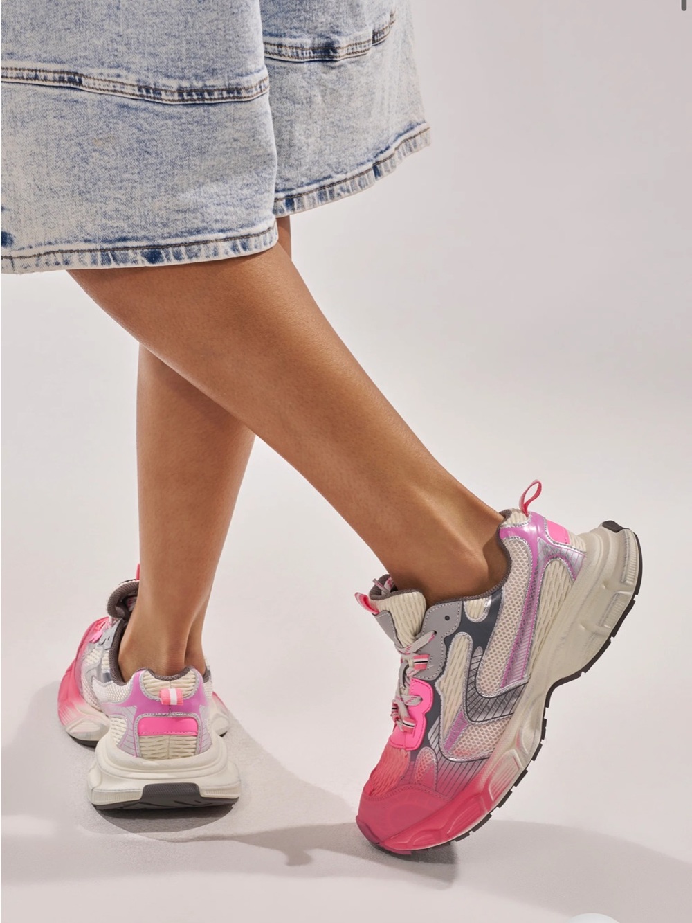 AZALEA WANG PSI PINK LACE SNEAKER